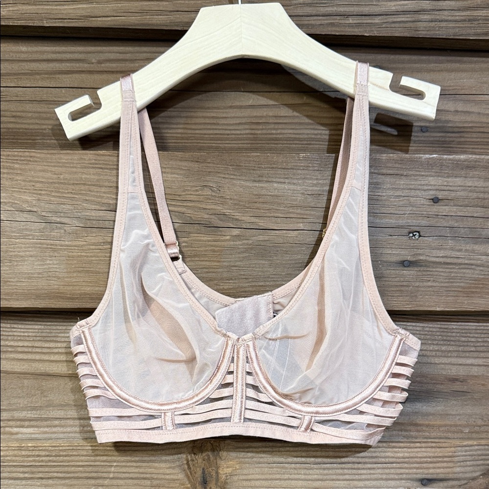 VS Unlined Plunge Bra